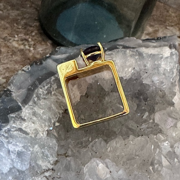 Gold Retro Amethyst Band Ring - Picture 6 of 13